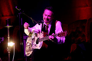 Tommy Scott